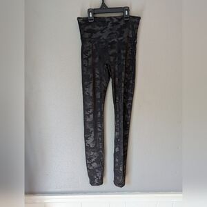 Spanx Faux Leather Camo Leggings Black Size S